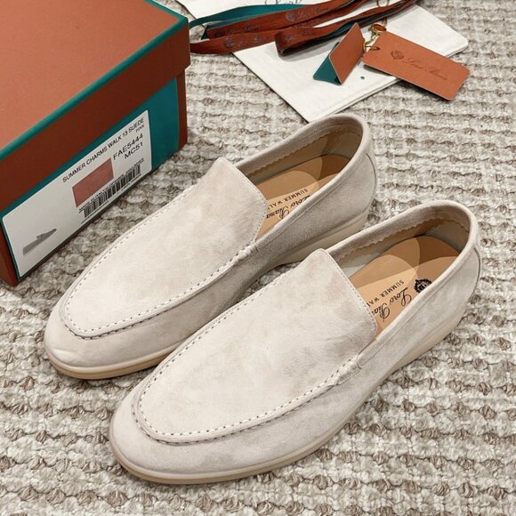 Loafers Classic Cream-Colored Flat Loafers - Picture 3 of 9
